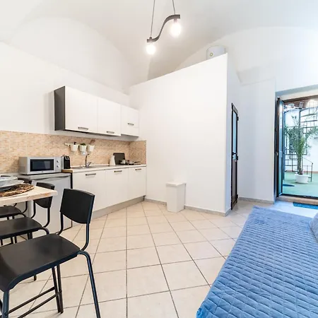 Appartamento Niùra House *